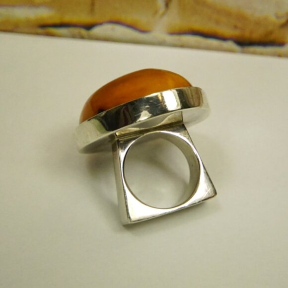 Giant Amber & 925 Silver Heavy Modernist Ring Size 9 - Rare To Find Gift - Picture 5 of 16